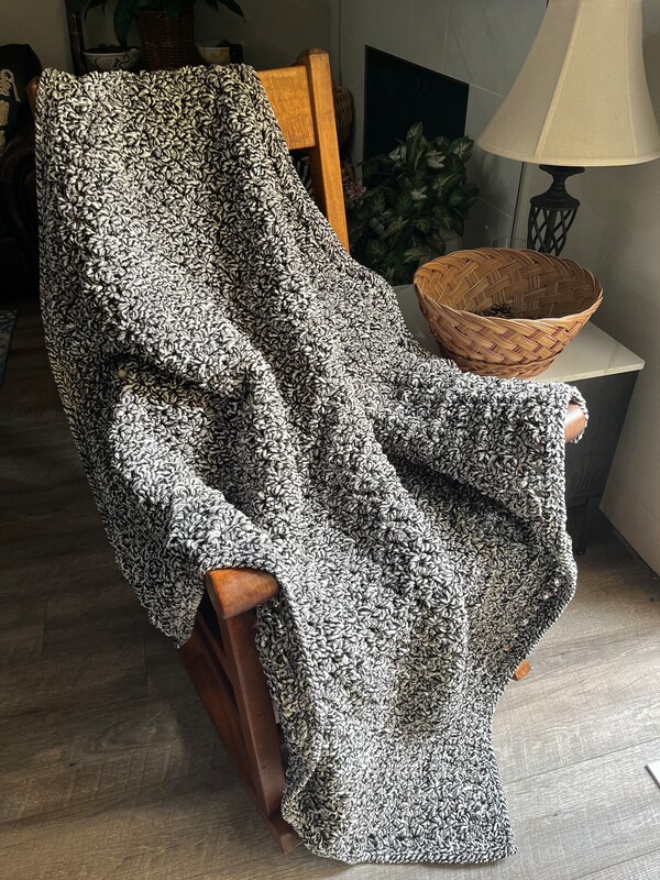 Luxe Lounging Blanket in Inkwell